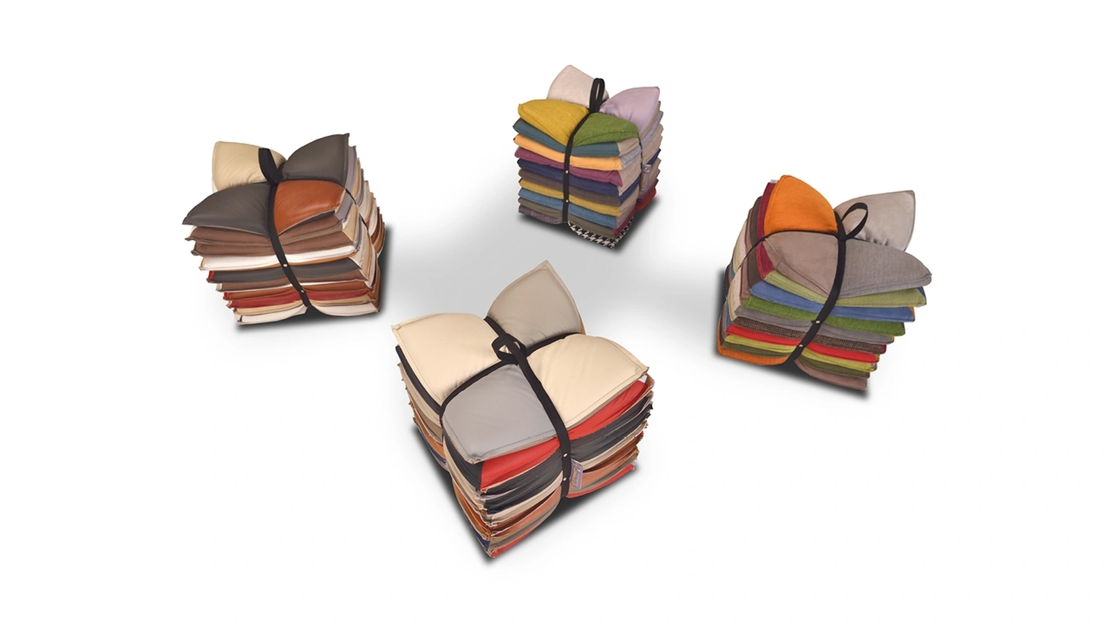 Pouf di design in tessuto U' Strozz di Calia