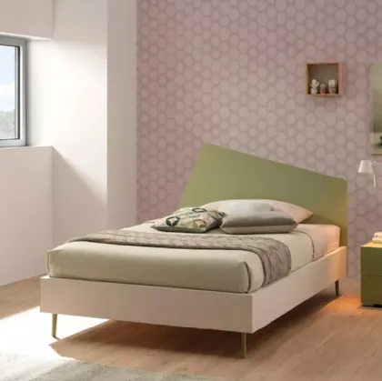 Letto a una piazza e mezza in melaminico Quarzo con testiera in laccato Flora SC122 di Moretti Compact
