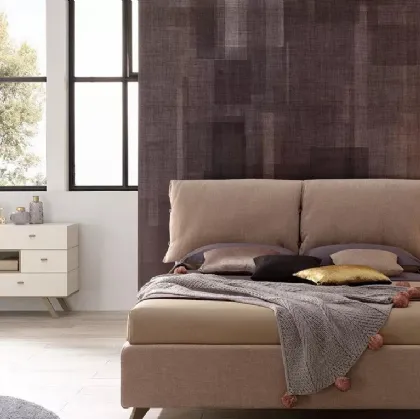 Letto in tessuto imbottito con testiera SC216 di Moretti Compact