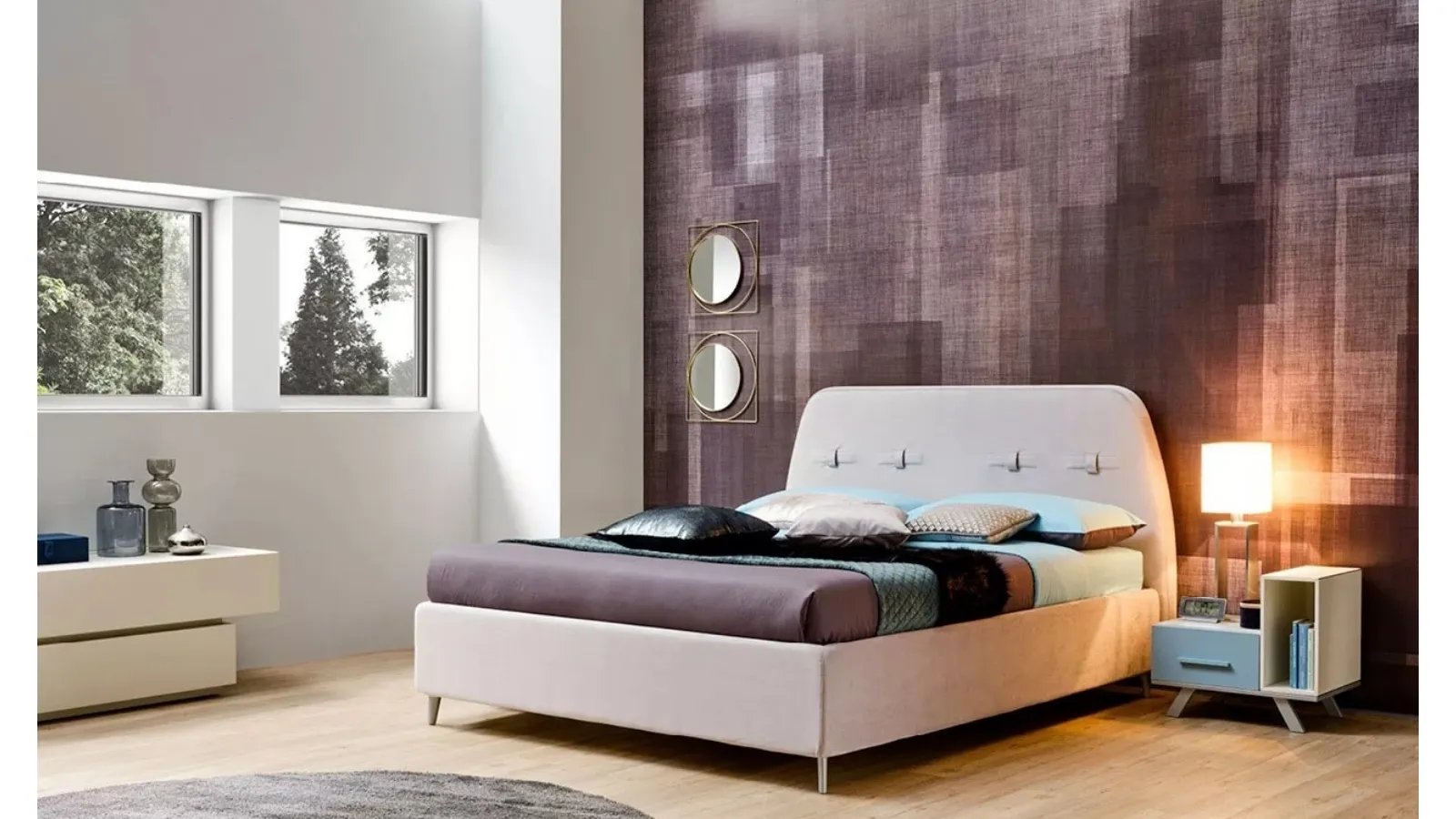 Letto in velluto con testiera arrotondata SC222 di Moretti Compact