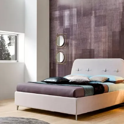 Letto in velluto con testiera arrotondata SC222 di Moretti Compact