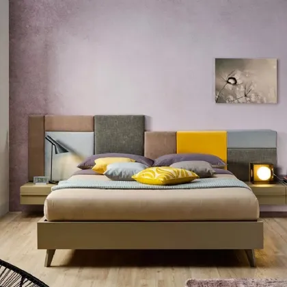 Letto in tessuto con testiera imbottita asimmetrica SC223 di Moretti Compact