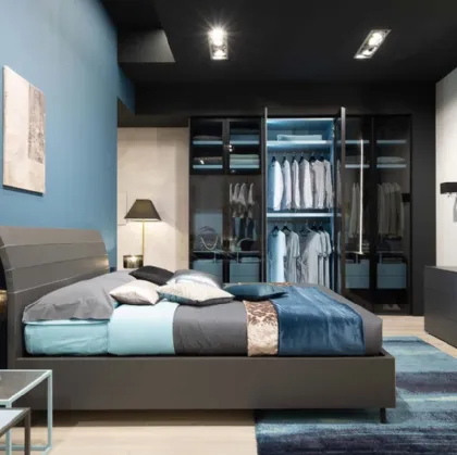 Letto in laccato grafite con testiera MC039 di Moretti Compact