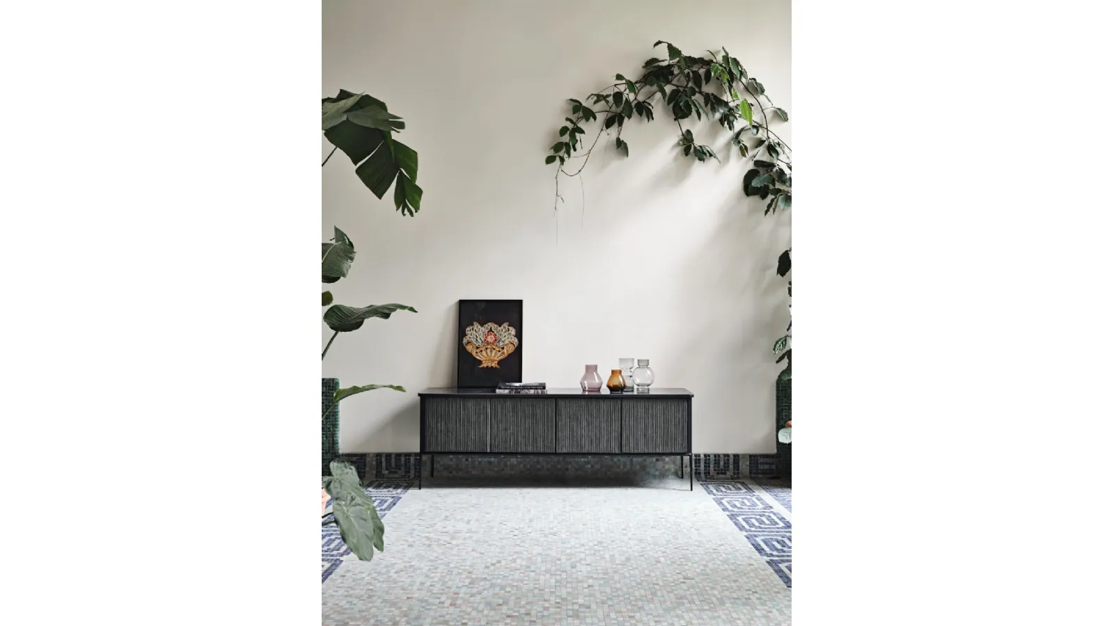 Madia Lea H73 in legno rivestita in tessuto con top in ceramica di Midj