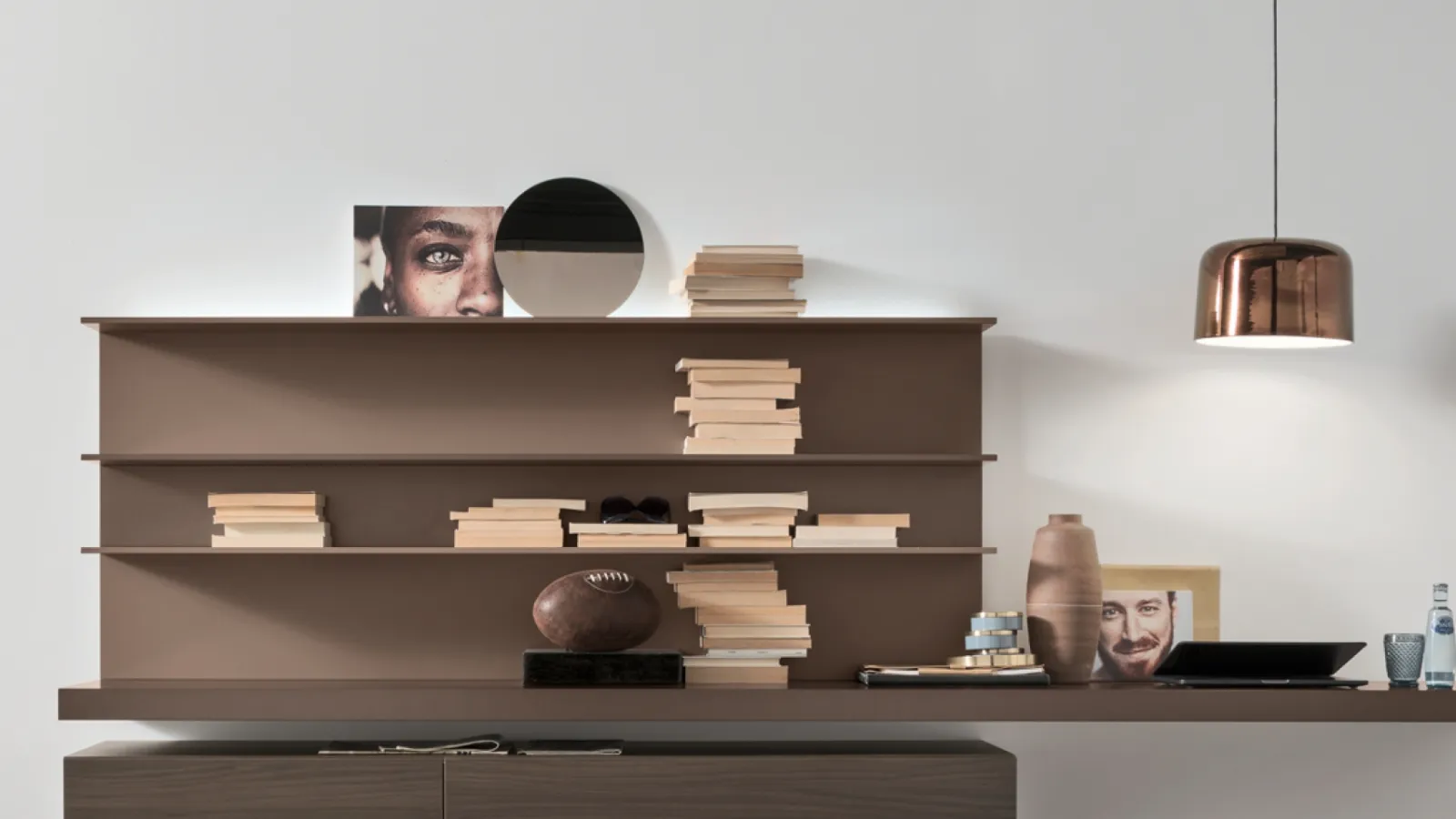 Parete Attrezzata Unix SU2112 in melaminico Rovere Thea e laccato opaco Bronzo, Castagno di Maronese Acf