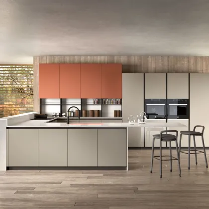 Cucina su misura con penisola Shine Grigio e Rosso di Atra Cucine